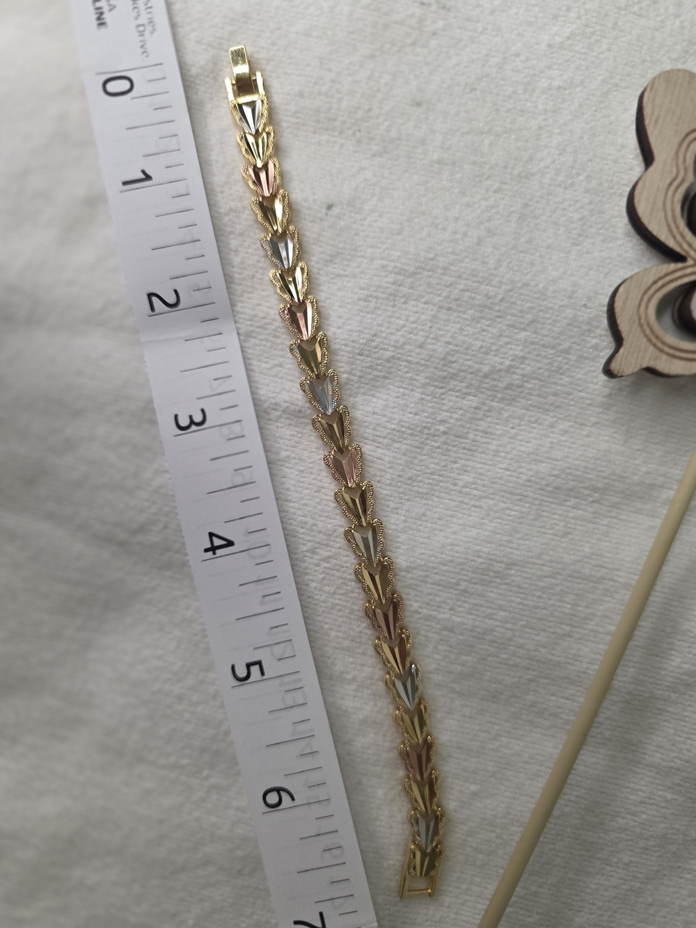 Tri-Tone Heart Link Bracelet - Gold, Rose, and Silver